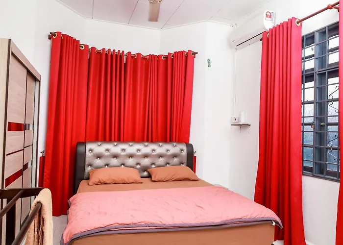 D\'Bali Homestay - Private Swimming Pool, Netflix, Internet Wifi ,Cuckoo, Internet Wifi , Dryer, Washing Machine, Aircond Setiap Bilik & Ruang Tamu